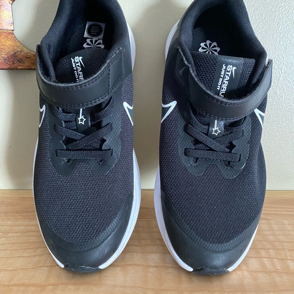 Nike Kids Black and White Sneakers